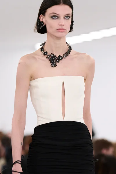 Look 39